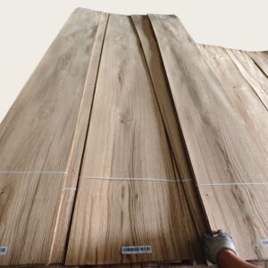 EUROPEAN OAK VENEER KNOTTY CROWN CUT GRADE A