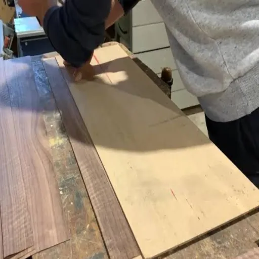 What the veneer barber pole effect looks like
